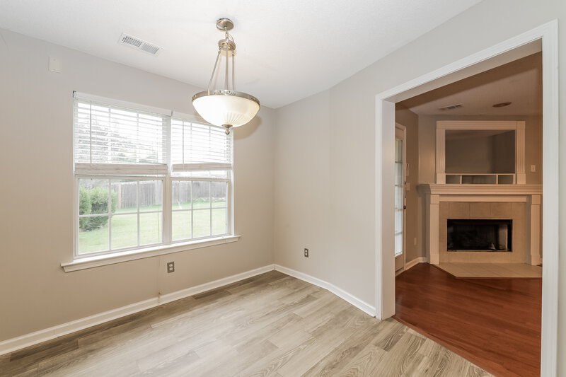 2,280/Mo, 11667 Millwind Dr Arlington, TN 38002 Breakfast Nook View