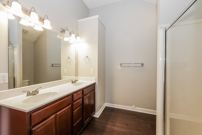 2,280/Mo, 11667 Millwind Dr Arlington, TN 38002 Main Bathroom View