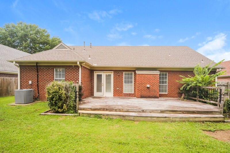 1,780/Mo, 10177 Fox Chase Dr Olive Branch, MS 38654 Rear View