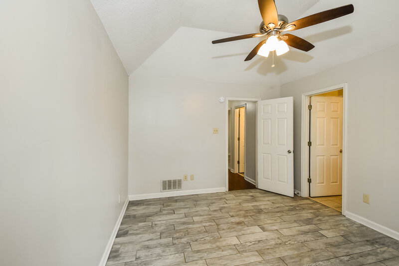 1,825/Mo, 6768 Ann Marie Cv Olive Branch, MS 38654 Main Bedroom View 2