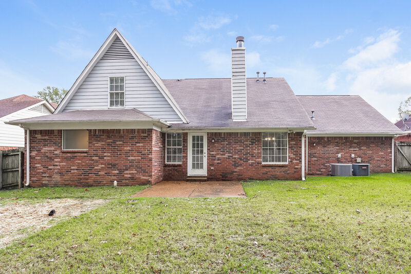 2,500/Mo, 1395 Milestone Cir Collierville, TN 38017 Rear View