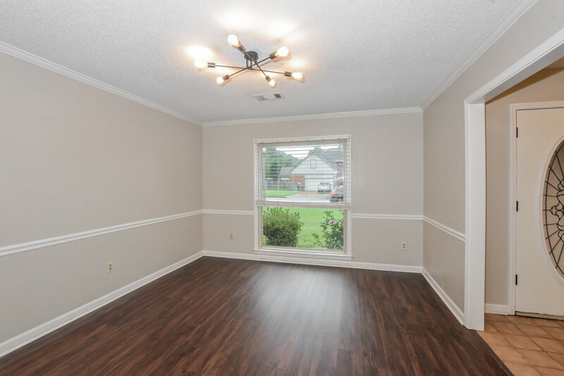 2,100/Mo, 1960 Maple Creek Dr Cordova, TN 38016 Dining Room View