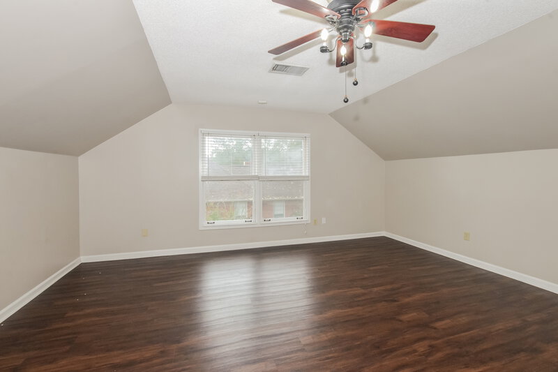 2,100/Mo, 1960 Maple Creek Dr Cordova, TN 38016 Bedroom View 3