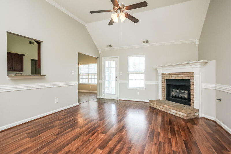 1,905/Mo, 8332 Pinnacle Dr Southaven, MS 38672 Living Room View