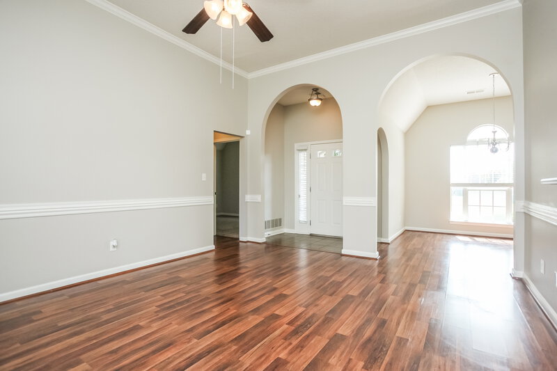 1,905/Mo, 8332 Pinnacle Dr Southaven, MS 38672 Living Room View 2