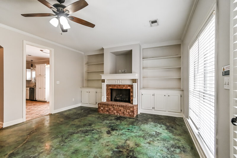 2,325/Mo, 2720 Graystone Dr Southaven, MS 38671 Living Room View 2