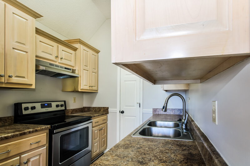 1,635/Mo, 8336 Cross Point Dr Olive Branch, MS 38654 Kitchen View