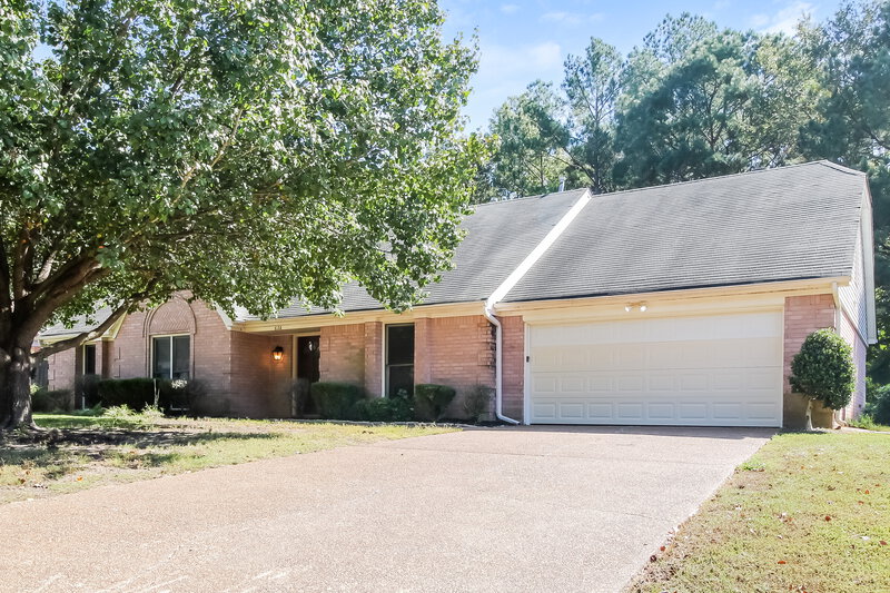 2,180/Mo, 626 Duck Call Cv Cordova, TN 38018 Front View