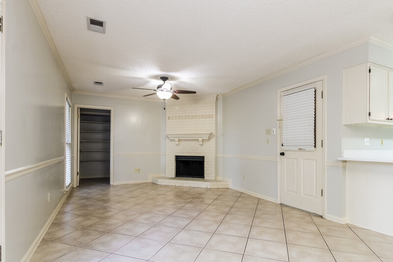 2,180/Mo, 626 Duck Call Cv Cordova, TN 38018 Family Room View