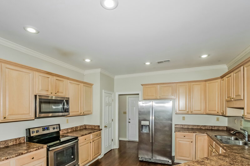 1,835/Mo, 8695 River Mill Cv Cordova, TN 38016 Kitchen View