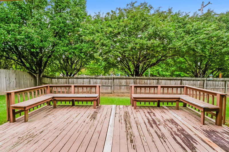 1,835/Mo, 8695 River Mill Cv Cordova, TN 38016 Deck View