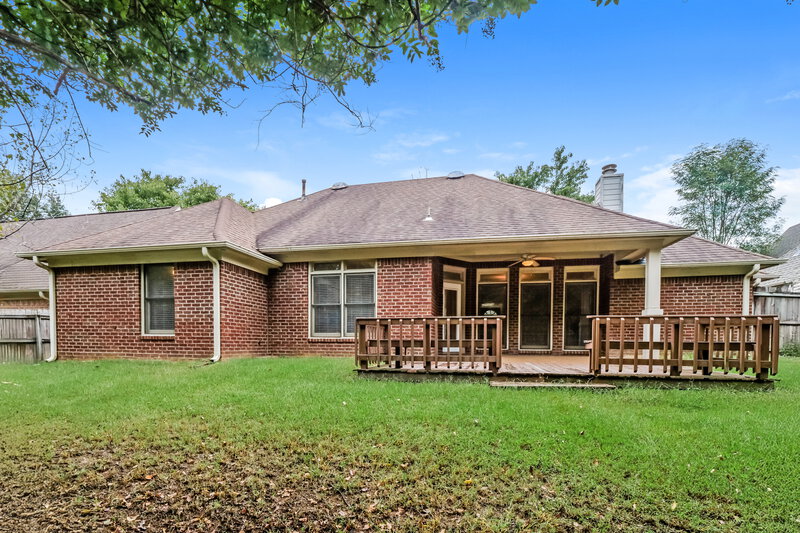 1,835/Mo, 8695 River Mill Cv Cordova, TN 38016 Rear View