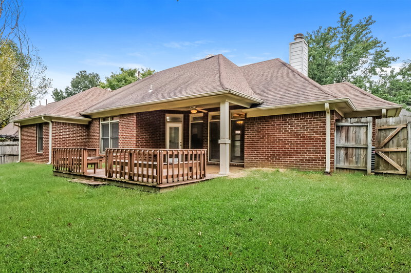 1,835/Mo, 8695 River Mill Cv Cordova, TN 38016 Rear View 2