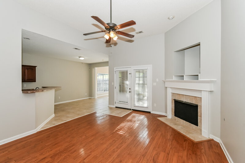 1,980/Mo, 196 Fairway Trace Dr Hernando, MS 38632 Living Room View 3