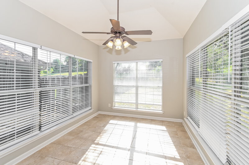 1,980/Mo, 196 Fairway Trace Dr Hernando, MS 38632 Dining Room View 2
