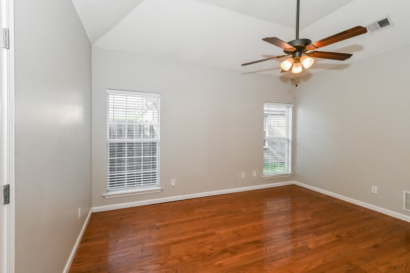 1,980/Mo, 196 Fairway Trace Dr Hernando, MS 38632 Main Bedroom View