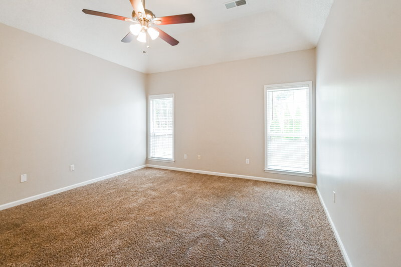 2,045/Mo, 4317 Nicholas Ln Southaven, MS 38672 Main Bedroom View 2