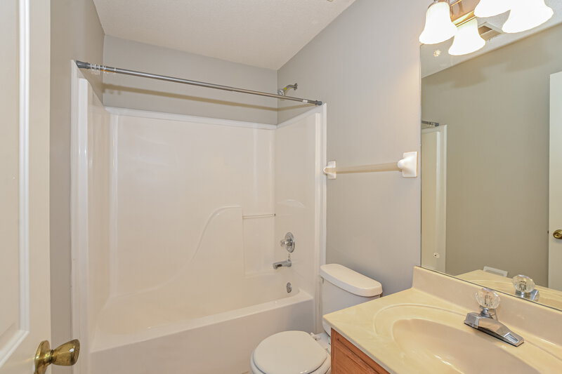 2,355/Mo, 1456 Albon Dr Cordova, TN 38016 Bathroom View