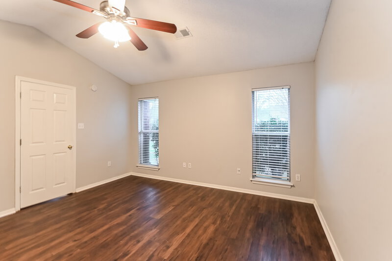 1,770/Mo, 9157 Harness Cv Southaven, MS 38671 Main Bedroom View 2