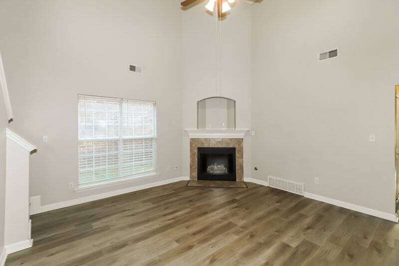 1,720/Mo, 2791 Maggie Woods Pl Arlington, TN 38002 Living Room View