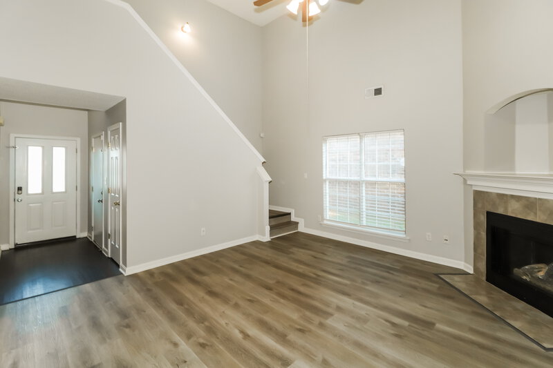1,720/Mo, 2791 Maggie Woods Pl Arlington, TN 38002 Living Room View 2