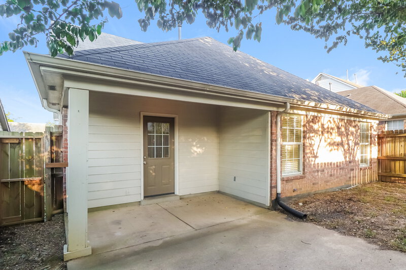 1,720/Mo, 2791 Maggie Woods Pl Arlington, TN 38002 Rear View