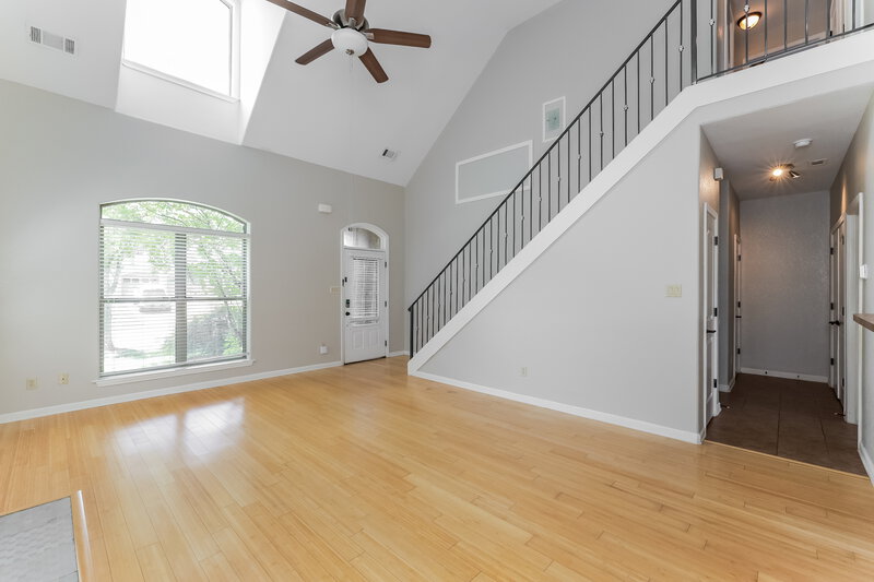 2,230/Mo, 450 Green Willow Cv Oakland, TN 38060 Living Room View 2