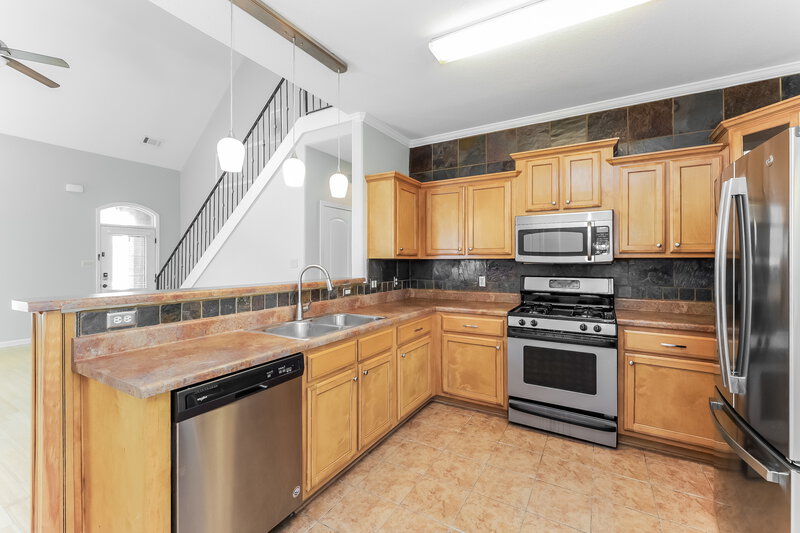 2,230/Mo, 450 Green Willow Cv Oakland, TN 38060 Kitchen View