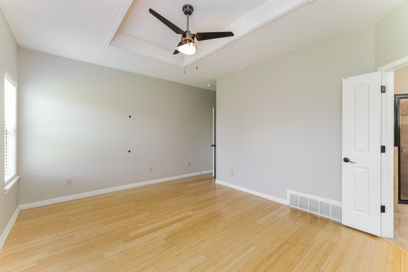 2,230/Mo, 450 Green Willow Cv Oakland, TN 38060 Main Bedroom View 2