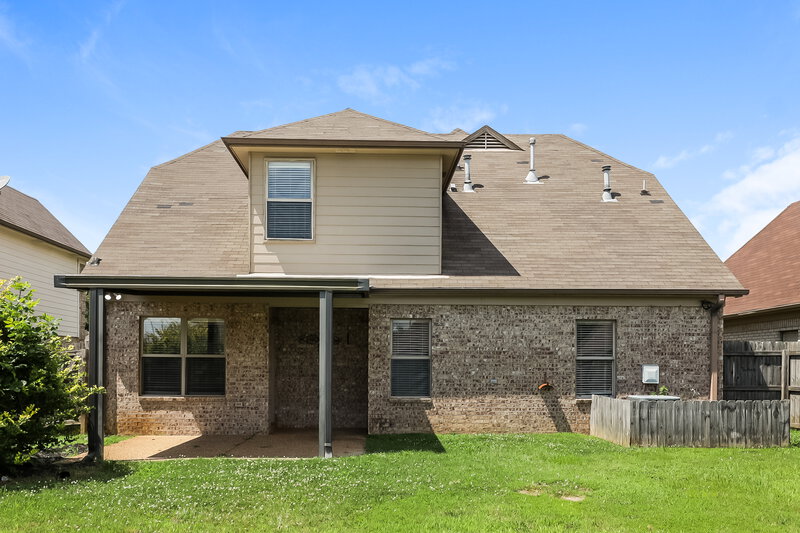 2,230/Mo, 450 Green Willow Cv Oakland, TN 38060 Rear View