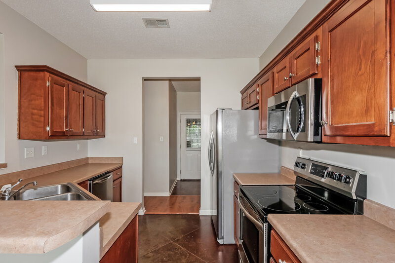 2,030/Mo, 8426 Linda Shore Cv Southaven, MS 38672 Kitchen View