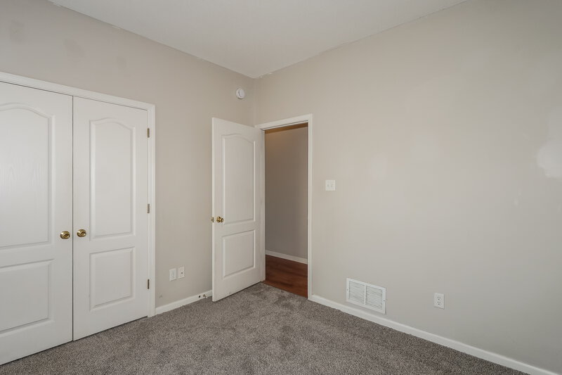 2,030/Mo, 8426 Linda Shore Cv Southaven, MS 38672 Bedroom View 3