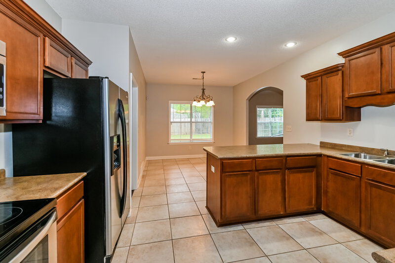 1,905/Mo, 10116 Hammersmith Ln Cordova, TN 38016 Kitchen View 3