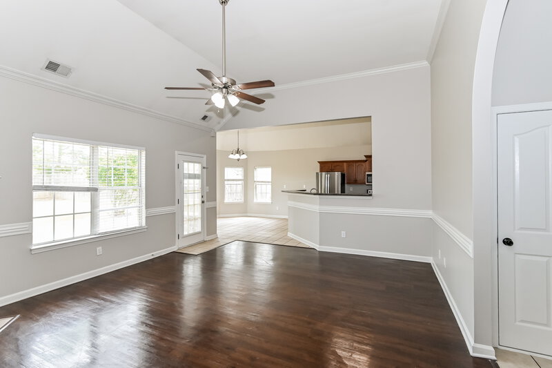 3,120/Mo, 2552 Pyramid Dr Southaven, MS 38672 Living Room View 2