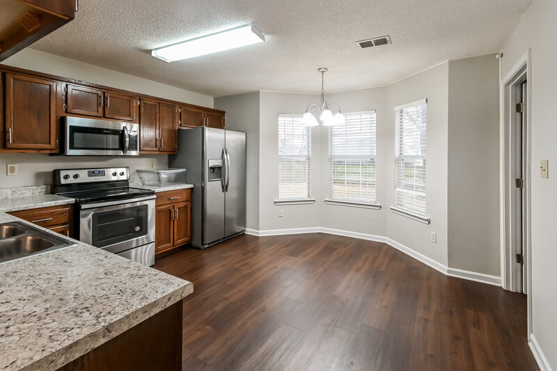 1,635/Mo, 4413 Shadow Glen Dr Horn Lake, MS 38637 Dining Room View