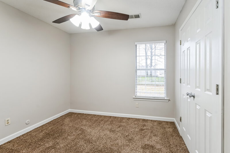 1,635/Mo, 4413 Shadow Glen Dr Horn Lake, MS 38637 Bedroom View 3