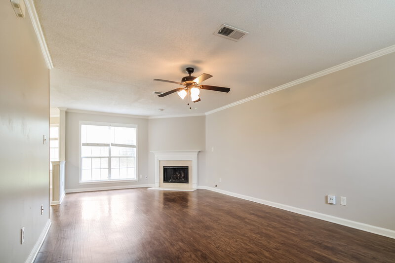 2,400/Mo, 6331 Fairway Hill Cv Bartlett, TN 38135 Living Room View 2