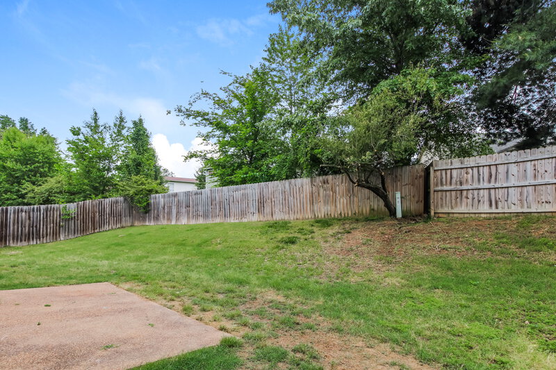 2,400/Mo, 6331 Fairway Hill Cv Bartlett, TN 38135 Backyard View