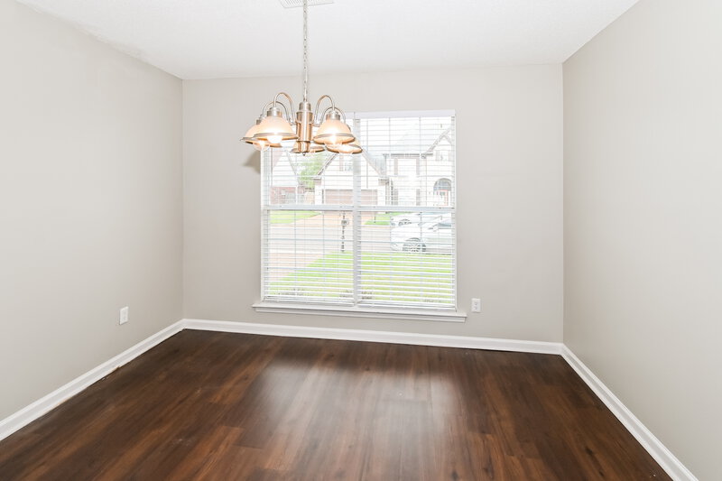 1,995/Mo, 5442 EAGLE BEAD COVE Memphis, TN 38125 Dining Room View
