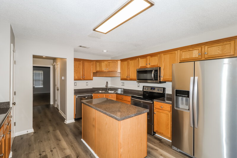 0/Mo, 4834 Graham Lake Drive Olive Branch, MS 38654 Kitchen View 2