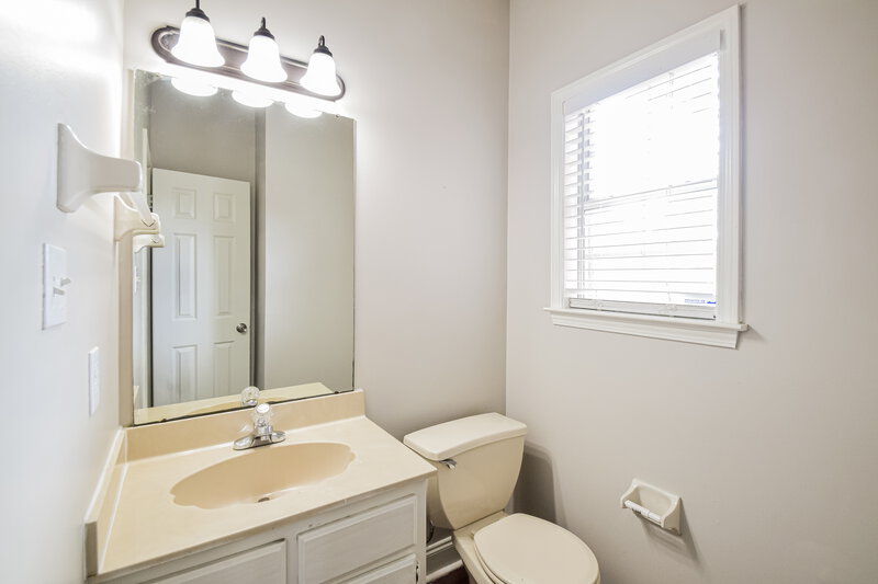 1,765/Mo, 757 Rain Dance Way Cordova, TN 38018 Bathroom View 2