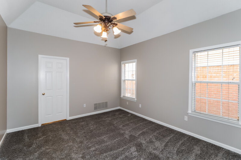 1,690/Mo, 622 Ashley Glen Cir W Cordova, TN 38018 Main Bedroom View