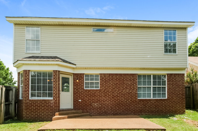 1,695/Mo, 6841 Charlotte Dr Olive Branch, MS 38654 Rear View