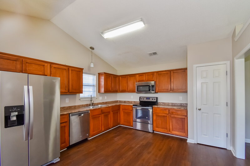2,530/Mo, 1829 Roy Dr Southaven, MS 38671 Kitchen View
