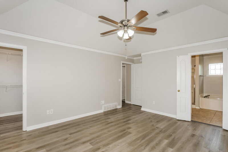 2,135/Mo, 11626 Mahogany Dr Arlington, TN 38002 Main Bedroom View 2