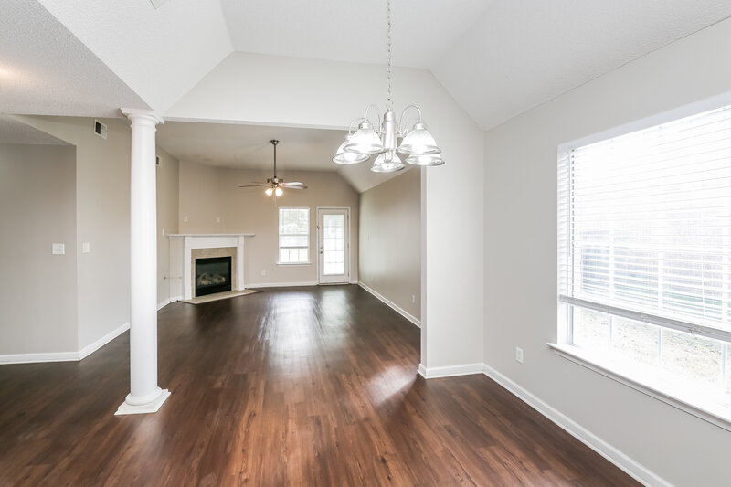 1,685/Mo, 5794 Carrel Cv Southaven, MS 38671 Dining Room View