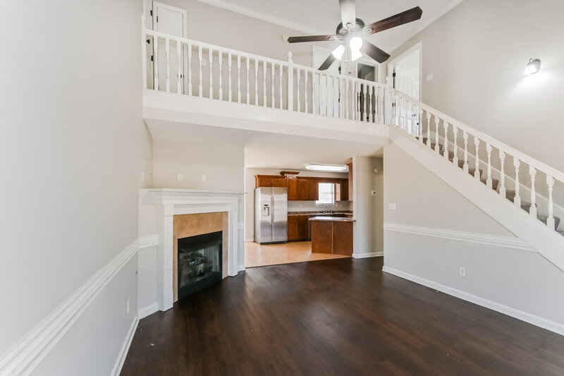 1,745/Mo, 8420 Blue Ridge Dr Southaven, MS 38672 Living Room View 3