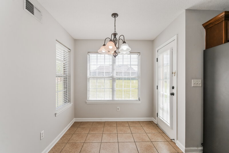 1,745/Mo, 8420 Blue Ridge Dr Southaven, MS 38672 Dining Room View