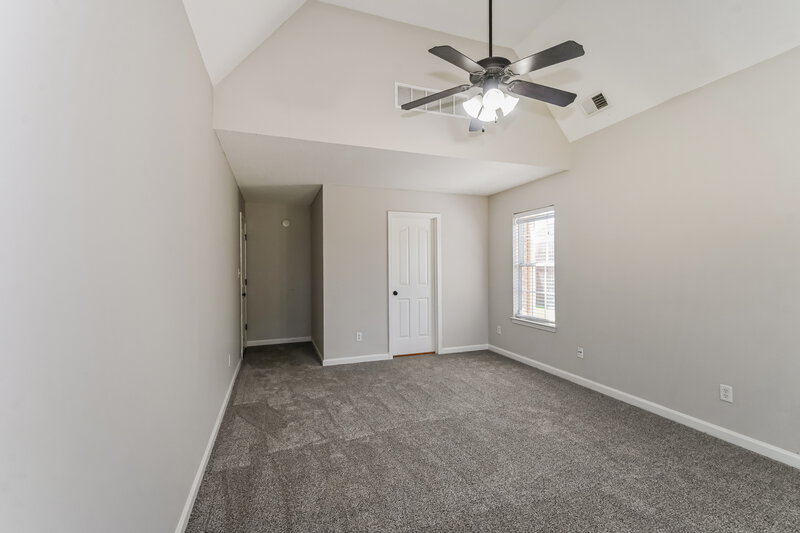 1,745/Mo, 8420 Blue Ridge Dr Southaven, MS 38672 Main Bedroom View