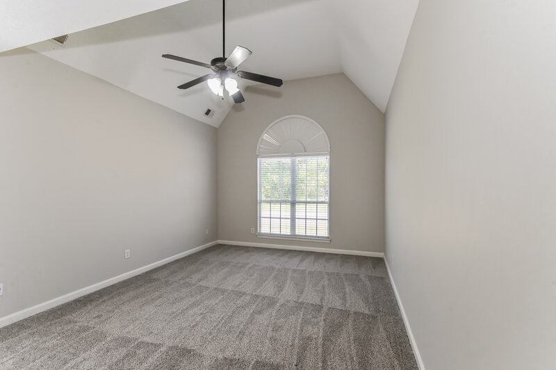 1,745/Mo, 8420 Blue Ridge Dr Southaven, MS 38672 Main Bedroom View 2